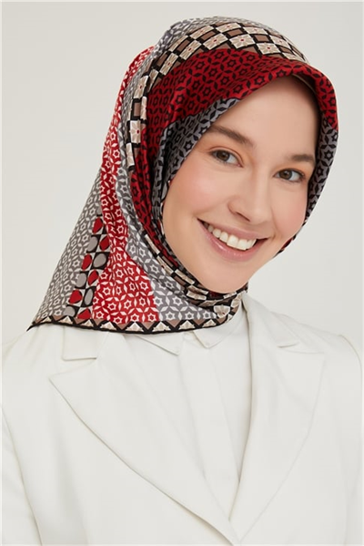 Armine Sura İpek Eşarp 21KA8669 38