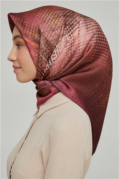 Armine Sura İpek Eşarp 21Ka8602 05