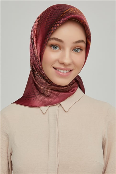 Armine Sura İpek Eşarp 21Ka8602 05