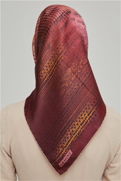 Armine Sura İpek Eşarp 21Ka8602 05