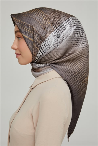 Armine Sura İpek Eşarp 21Ka8602 07