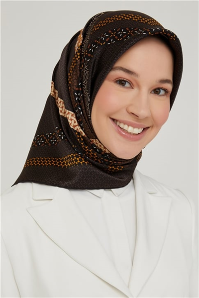 Armine Sura İpek Eşarp 21Ka8603 01
