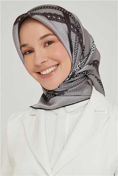Armine Sura İpek Eşarp 21Ka8603 42