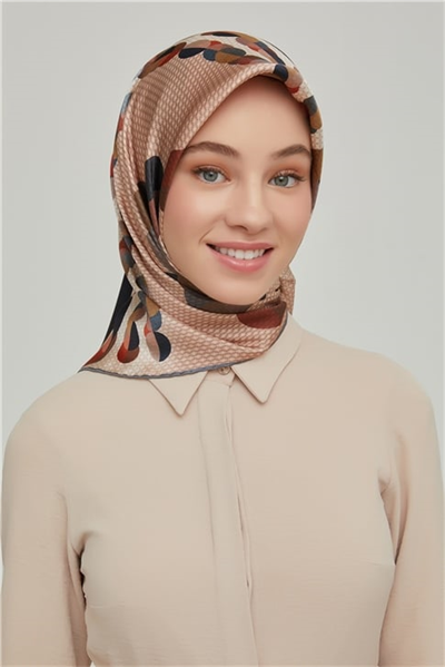 Armine Sura İpek Eşarp 21Ka8604 07