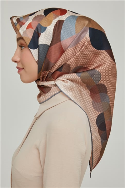 Armine Sura İpek Eşarp 21Ka8604 07