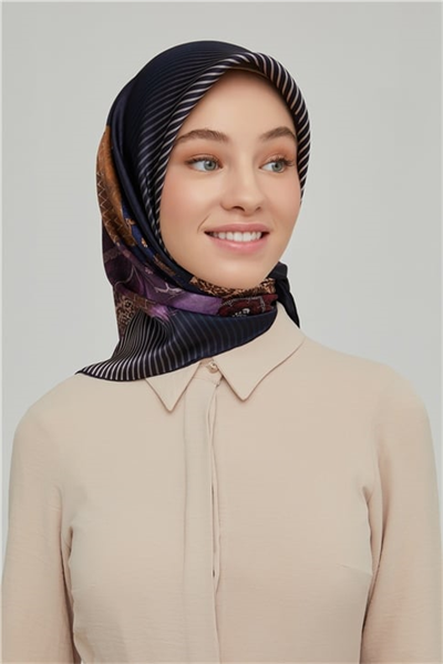 Armine Sura İpek Eşarp 21Ka8605 01