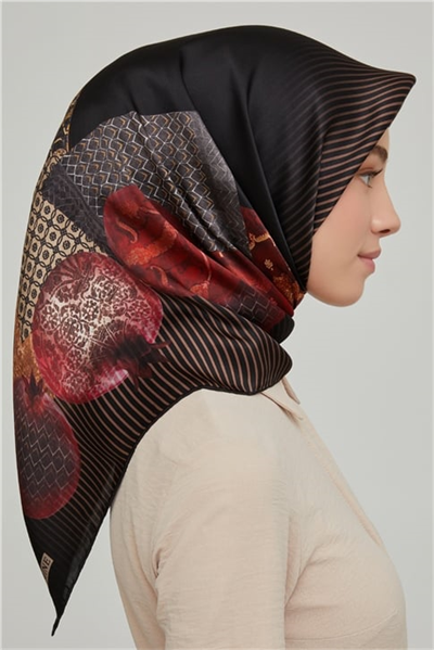 Armine Sura İpek Eşarp 21Ka8605 09