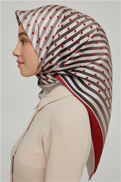 Armine Sura İpek Eşarp 21Ka8606 02