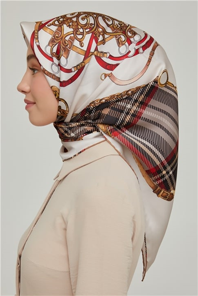Armine Sura İpek Eşarp 21Ka8607 01