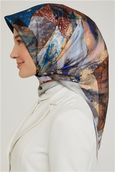 Armine Sura İpek Eşarp 21Ka8608 02