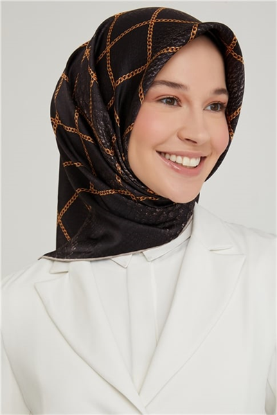 Armine Sura İpek Eşarp 21Ka8609 01