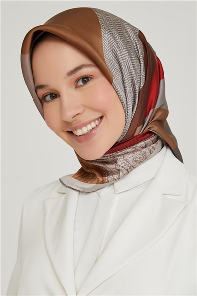 Armine Sura İpek Eşarp 21Ka8610 03