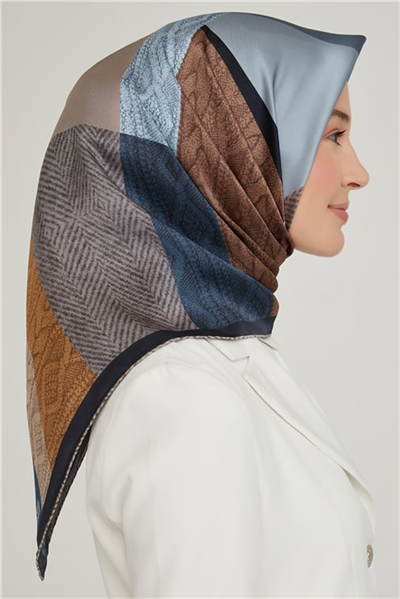 Armine Sura İpek Eşarp 21Ka8610 33