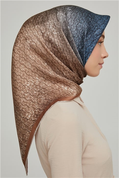 Armine Sura İpek Eşarp 21Ka8611 03
