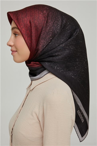 Armine Sura İpek Eşarp 21Ka8611 04