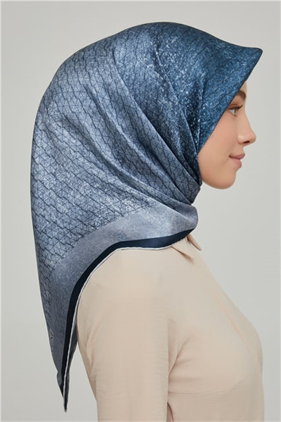 Armine Sura İpek Eşarp 21Ka8611 31