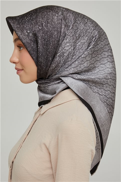 Armine Sura İpek Eşarp 21Ka8611 35