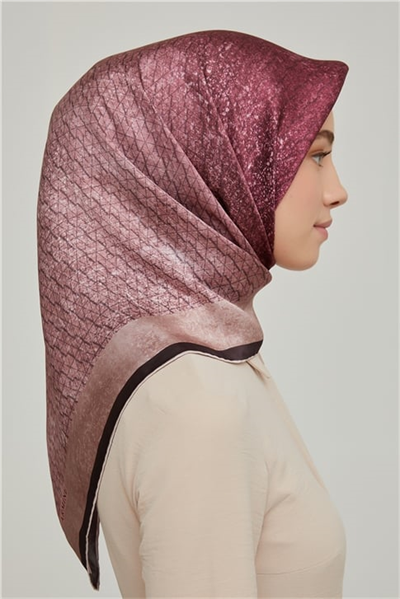 Armine Sura İpek Eşarp 21Ka8611 39