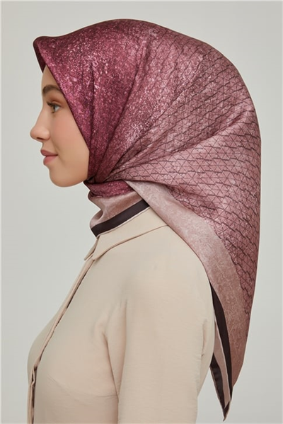 Armine Sura İpek Eşarp 21Ka8611 39