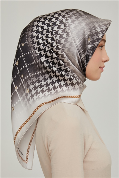 Armine Sura İpek Eşarp 21Ka8612 04