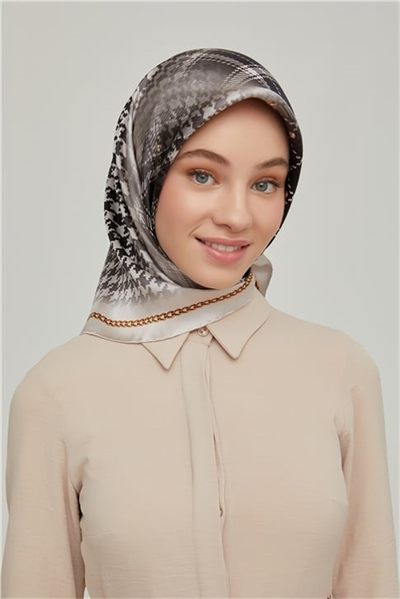 Armine Sura İpek Eşarp 21Ka8612 04