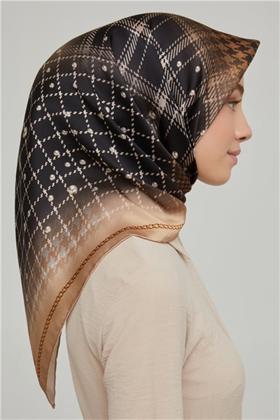 Armine Sura İpek Eşarp 21Ka8612 05