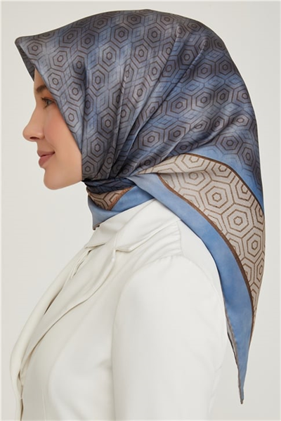 Armine Sura İpek Eşarp 21Ka8614 02