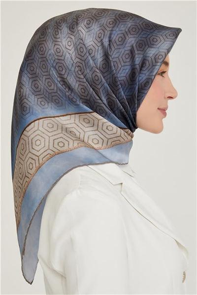 Armine Sura İpek Eşarp 21Ka8614 02