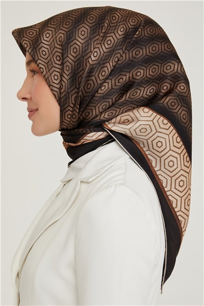 Armine Sura İpek Eşarp 21Ka8614 03