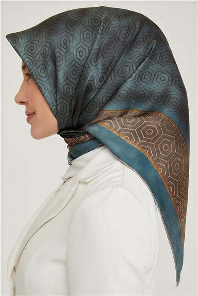 Armine Sura İpek Eşarp 21Ka8614 09