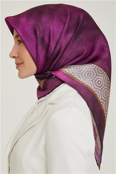 Armine Sura İpek Eşarp 21Ka8614 39