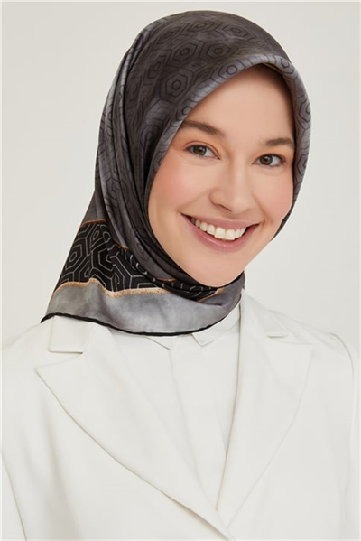 Armine Sura İpek Eşarp 21Ka8614 40