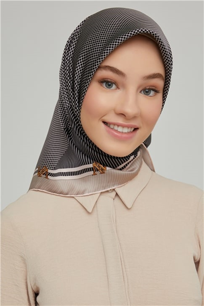 Armine Sura İpek Eşarp 21Ka8616 08