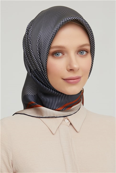 Armine Sura İpek Eşarp 21Ka8616 35