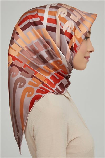 Armine Sura İpek Eşarp 21Ka8617 01
