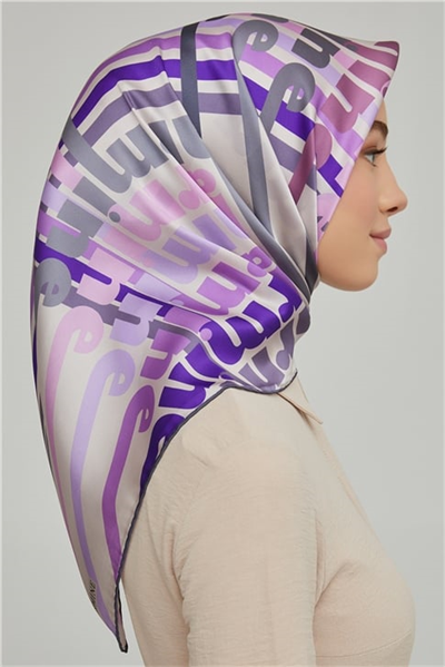 Armine Sura İpek Eşarp 21Ka8617 05