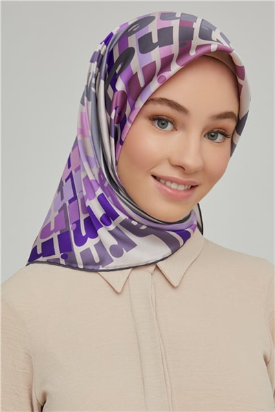 Armine Sura İpek Eşarp 21Ka8617 05