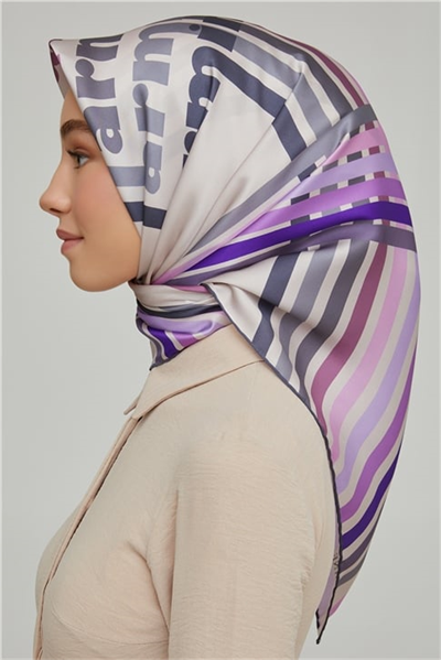 Armine Sura İpek Eşarp 21Ka8617 05