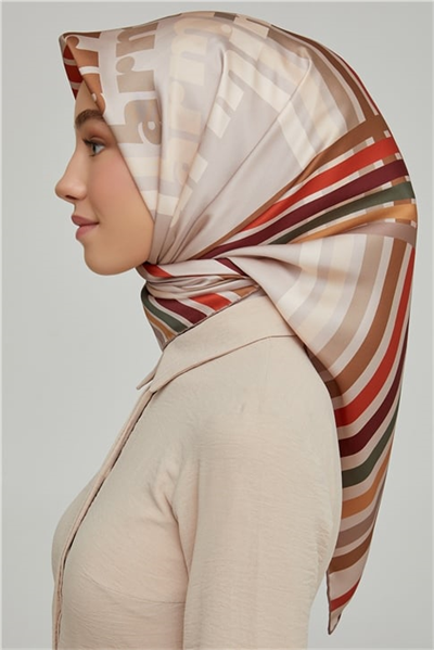 Armine Sura İpek Eşarp 21Ka8617 07