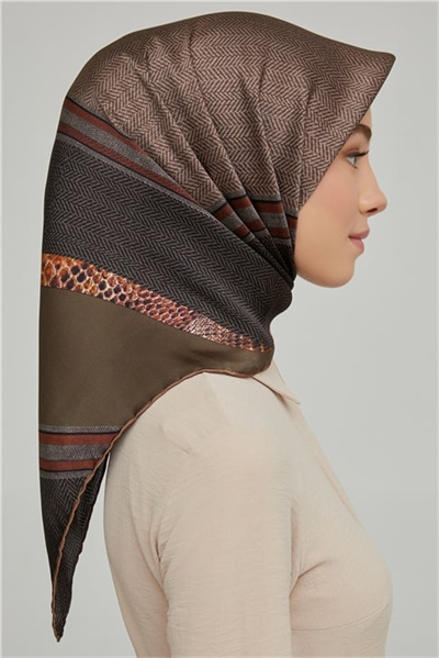 Armine Sura İpek Eşarp 21Ka8619 04