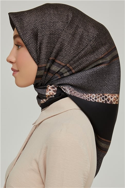 Armine Sura İpek Eşarp 21Ka8619 07