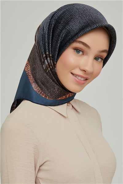 Armine Sura İpek Eşarp 21Ka8619 33