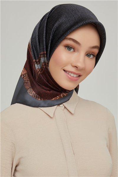 Armine Sura İpek Eşarp 21Ka8619 37