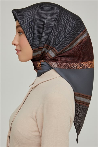 Armine Sura İpek Eşarp 21Ka8619 37