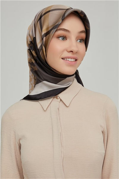 Armine Sura İpek Eşarp 21Ka8620 08