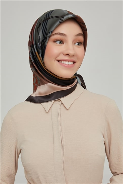 Armine Sura İpek Eşarp 21Ka8620 09
