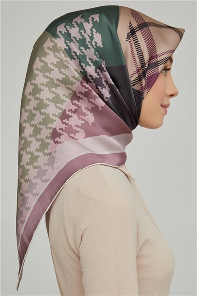 Armine Sura İpek Eşarp 21Ka8620 36