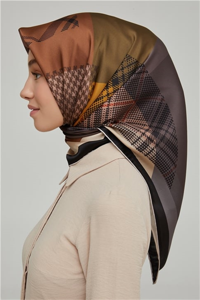 Armine Sura İpek Eşarp 21Ka8620 38