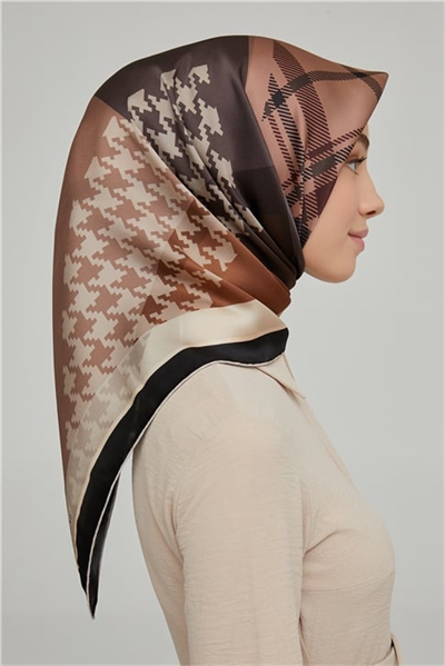 Armine Sura İpek Eşarp 21Ka8620 38