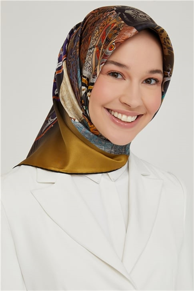 Armine Sura İpek Eşarp 21Ka8622 09